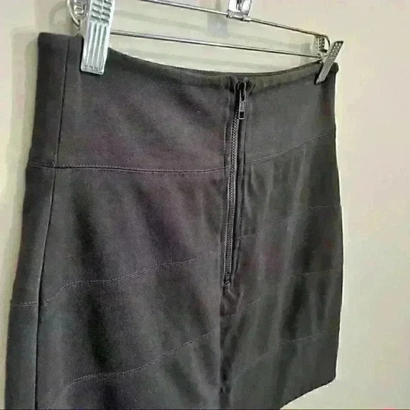 Aritzia Talula Gina Mini Skirt Dark Gray - Picture 8 of 14